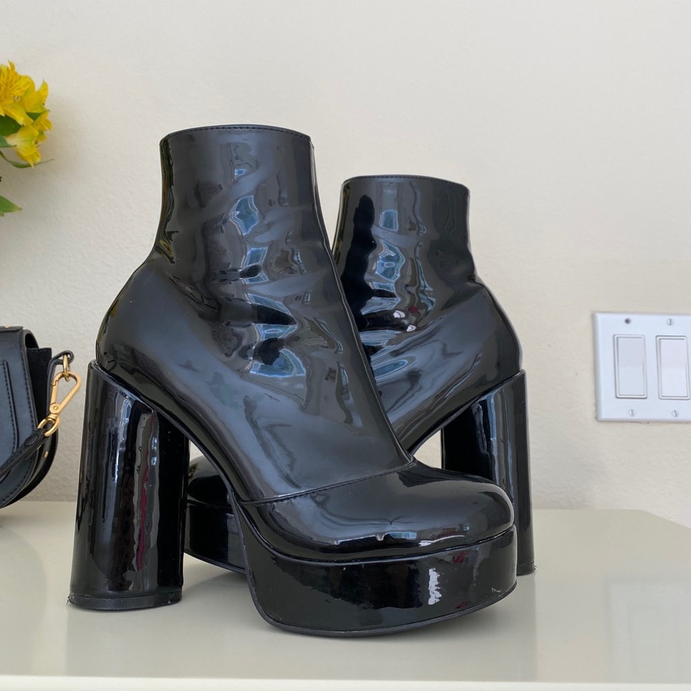 Steve Platform Boots for Jennifer